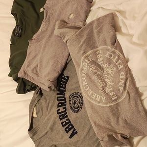 Abercrombie and Finch Men's Small Tshirts